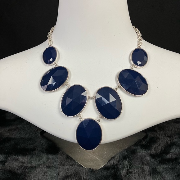 Silver tone Faux Stone Necklace - Picture 1 of 7
